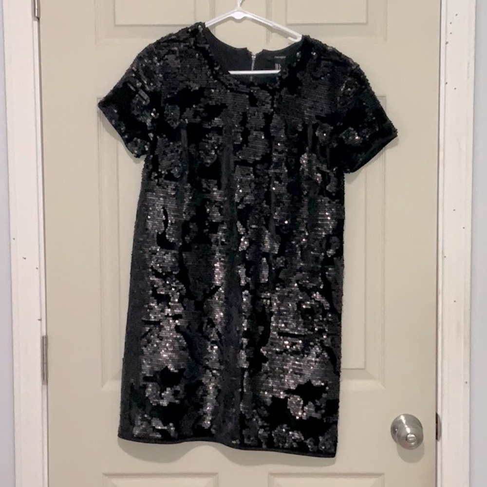 Black sequins dress